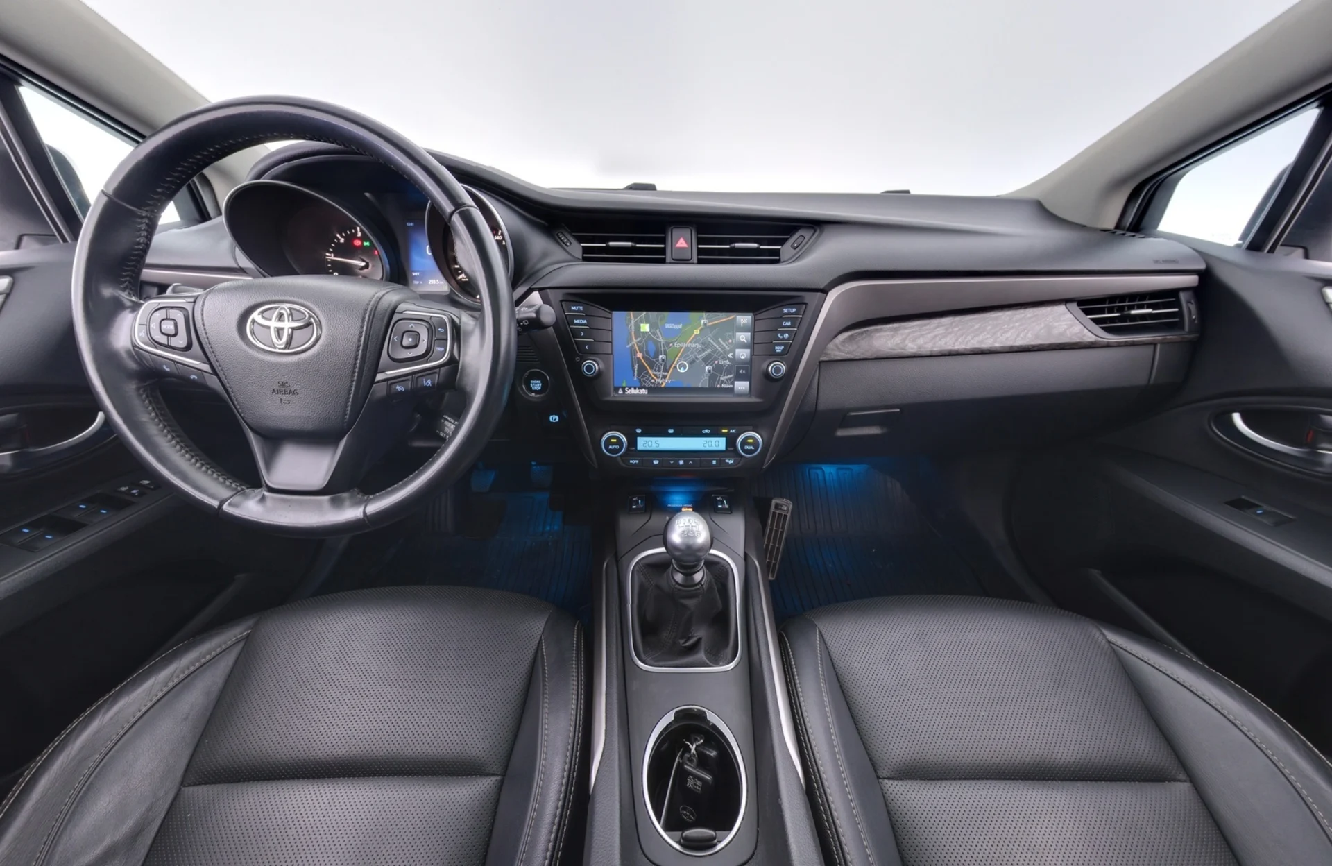 Car Image - 2asLIyYU7LGdXux2GVtLRn