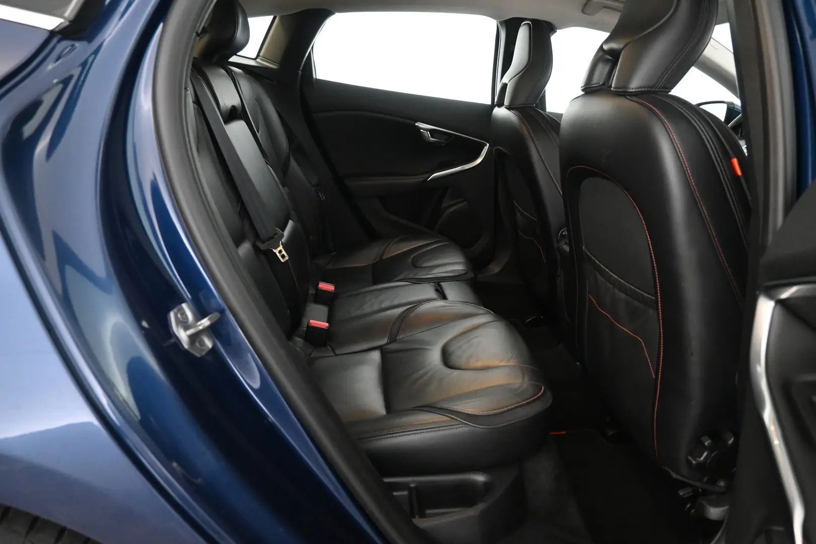 Car Image - 5OxEHnwJsYl9DIP5sYJRjx