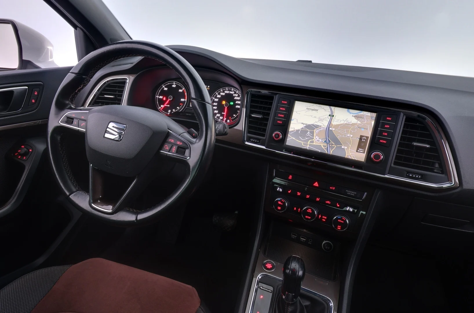 Car Image - 3B9nX9EcaVxU2ZPgLYl0Nb
