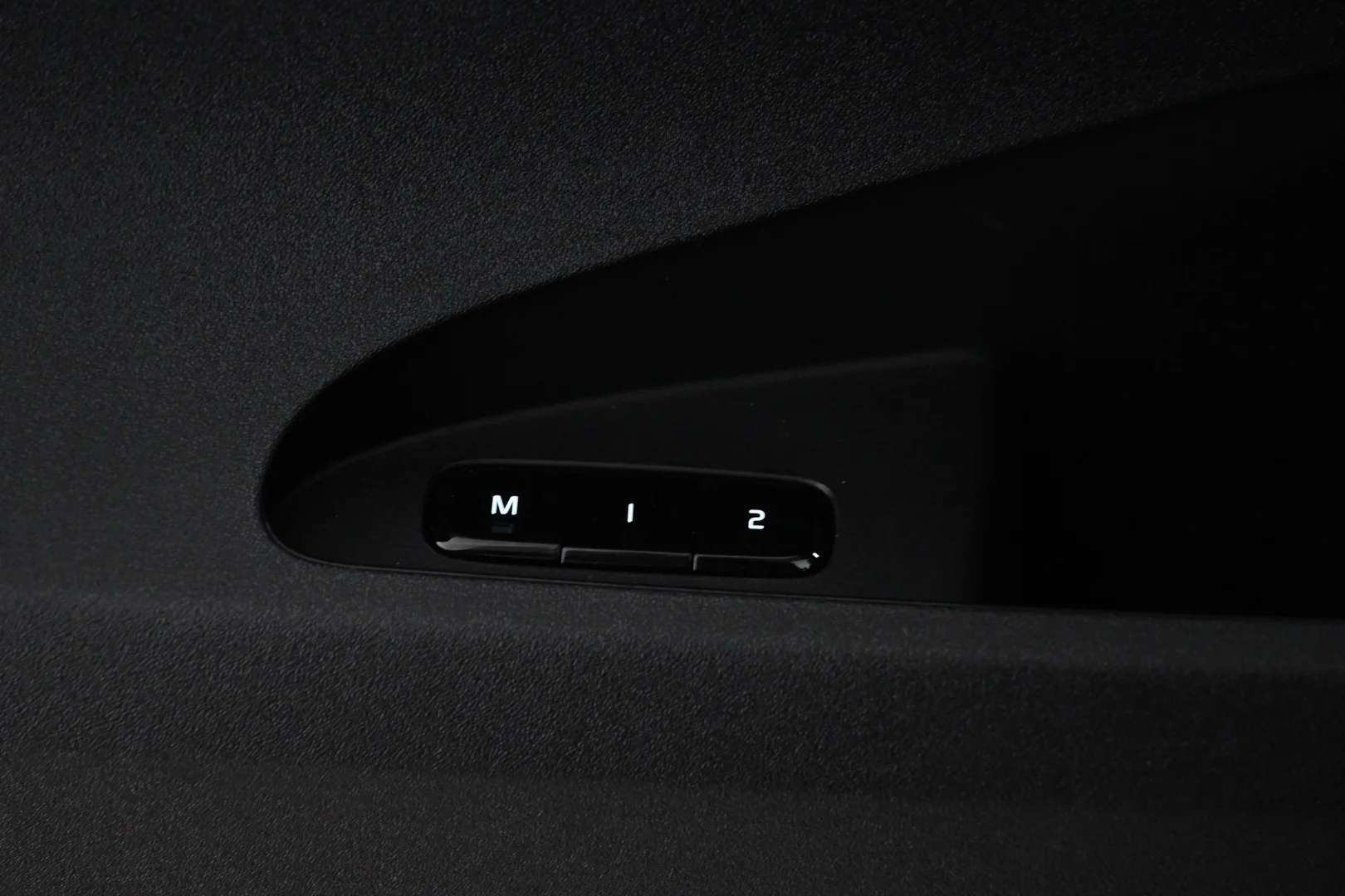 Car Image - j0gdOFrsvtsrzv6x2DgHl