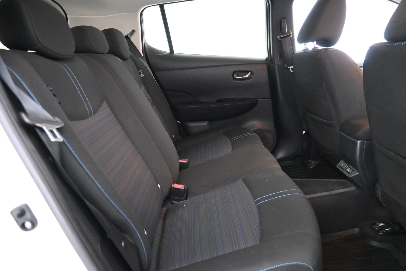 Car Image - 3lZrFCcz2j3TMRGLVw2Wpm