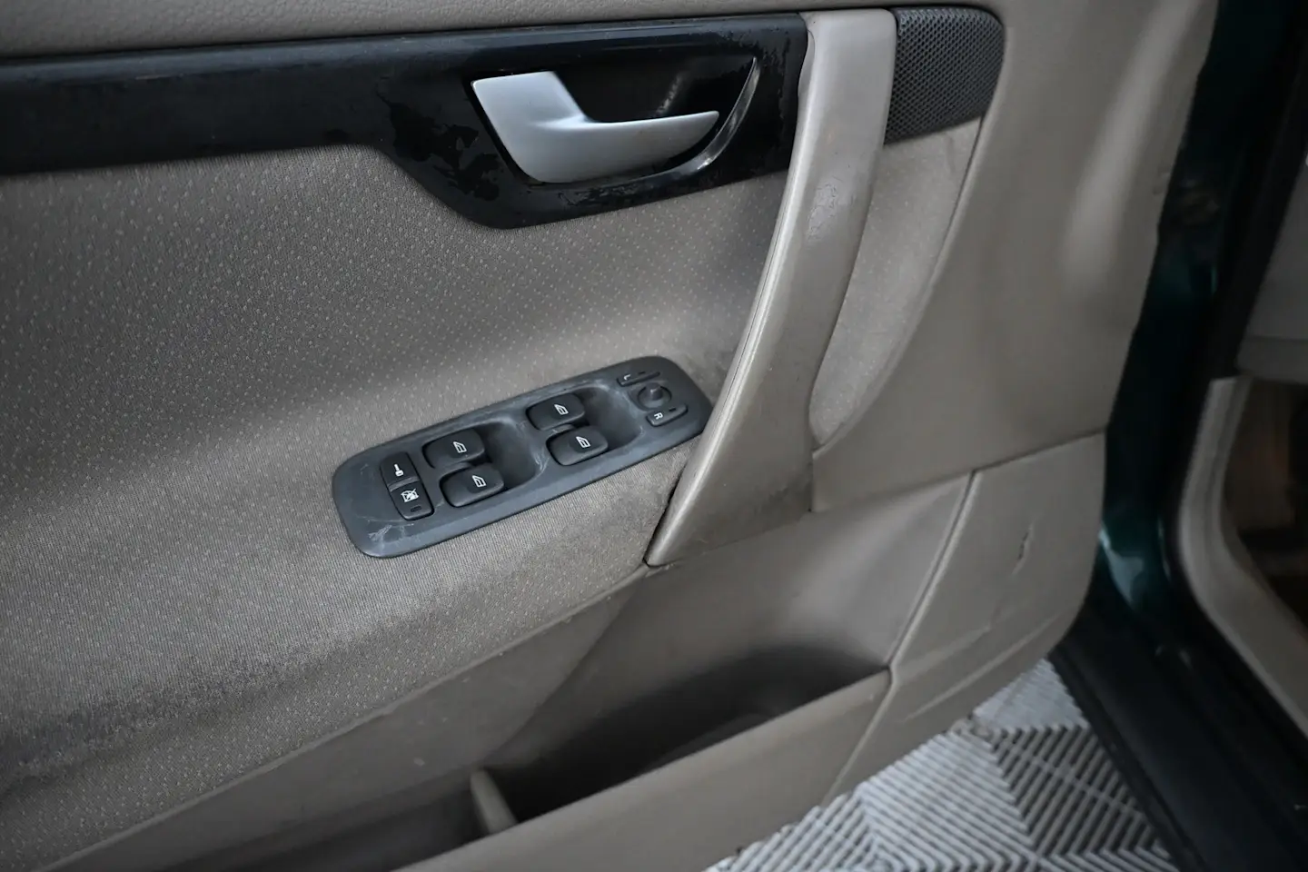 Car Image - 5t4R6nr14Y3G5nNIx2jYJQ