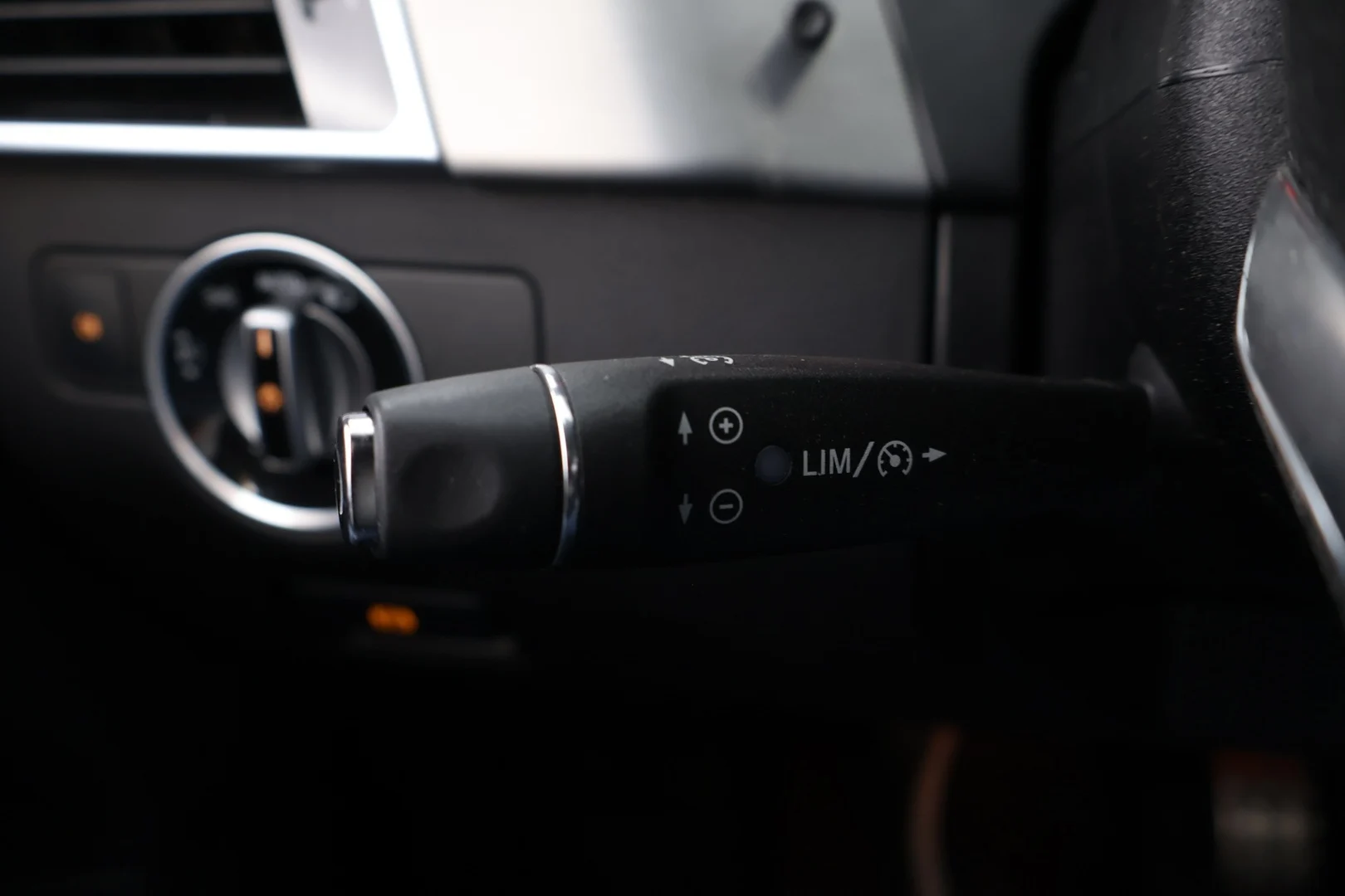 Car Image - MVyB7v0Eo1prirdmDHFDC