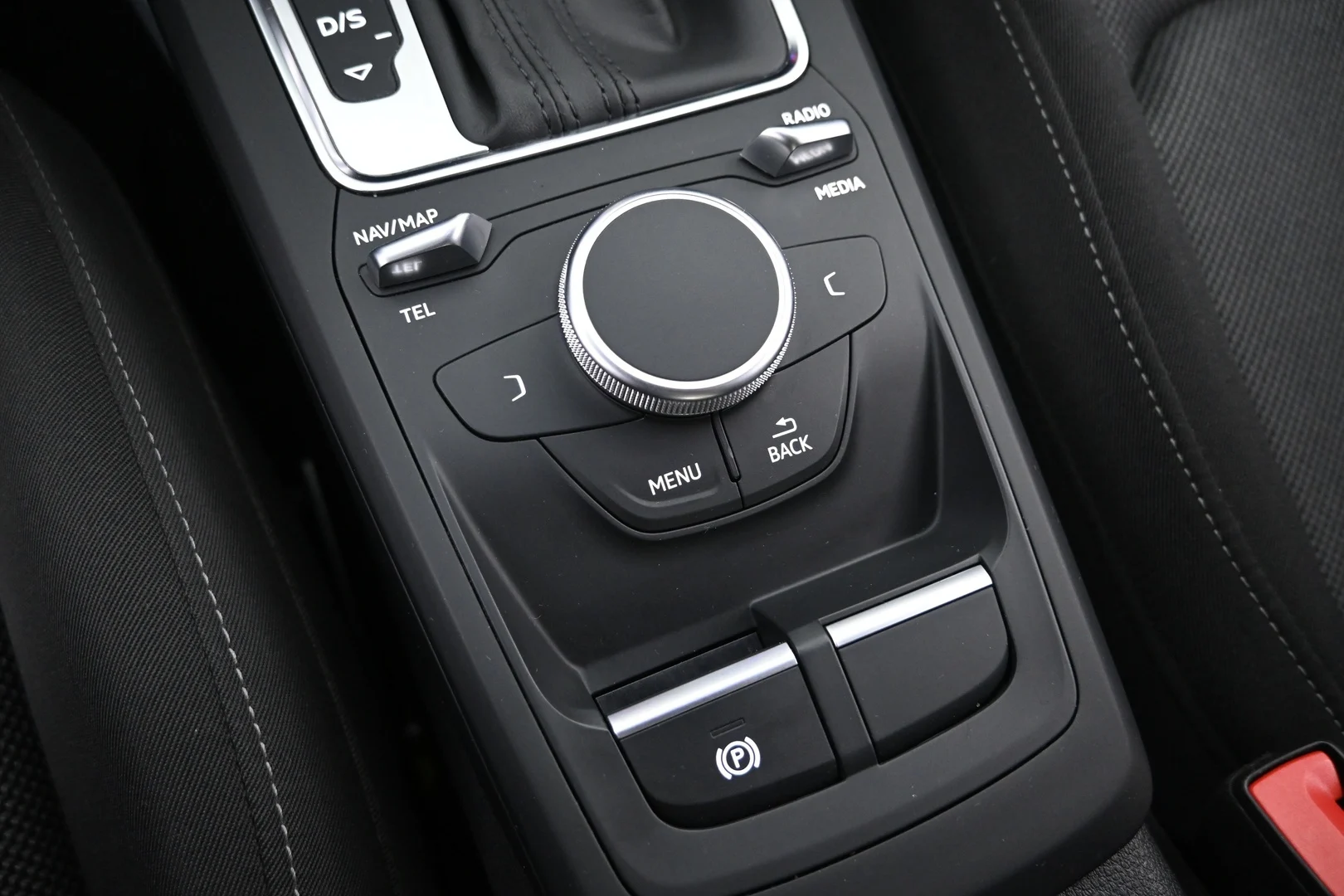 Car Image - XWwBGPBwsnWUfvbqR3xn0