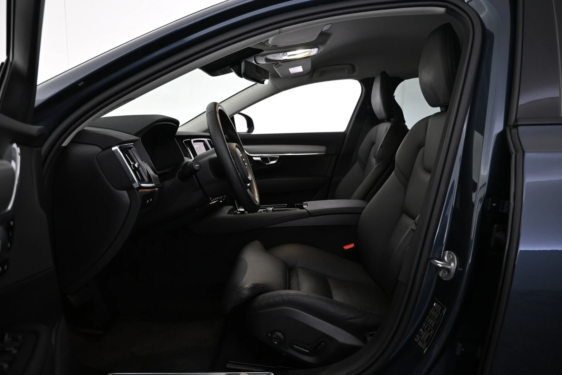 Car Image - 2DhWmu8O5qug3Yfp3sq0je