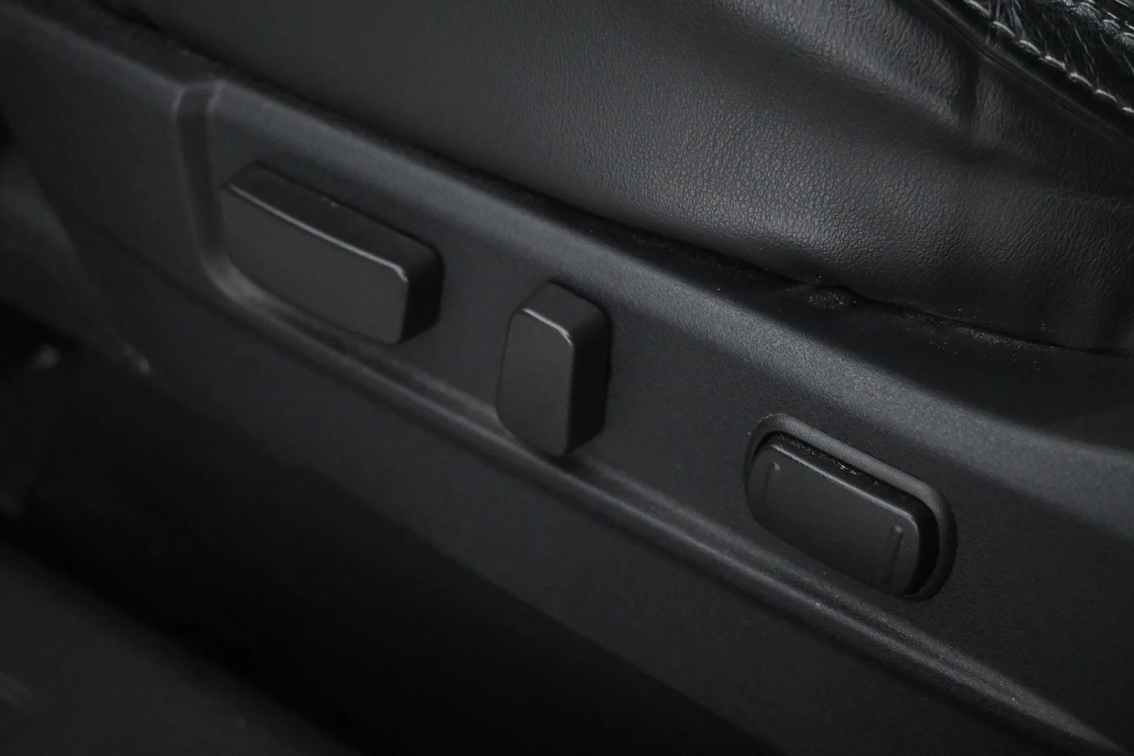 Car Image - 1OvFJIjkPc9ffGKD79aI2z