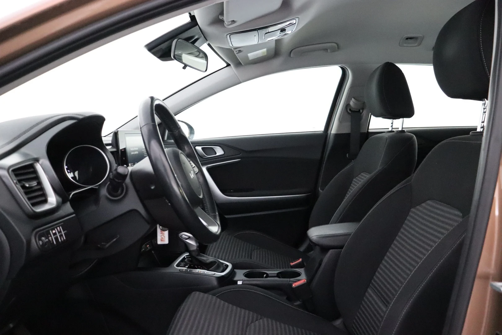 Car Image - 3lmCQnTHmW0NwpyDjke3ki