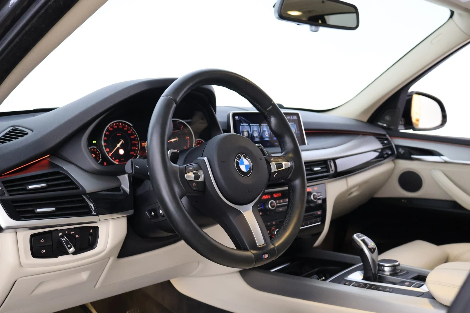 Car Image - 2deEubUeGKtzkmyPvttj5n