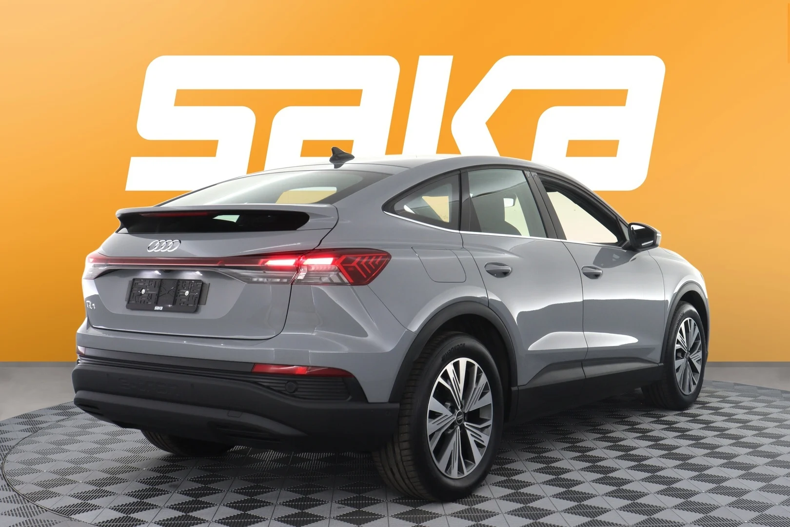 Car Image - 2OIW3Lo43tdeowmxfrRpU8