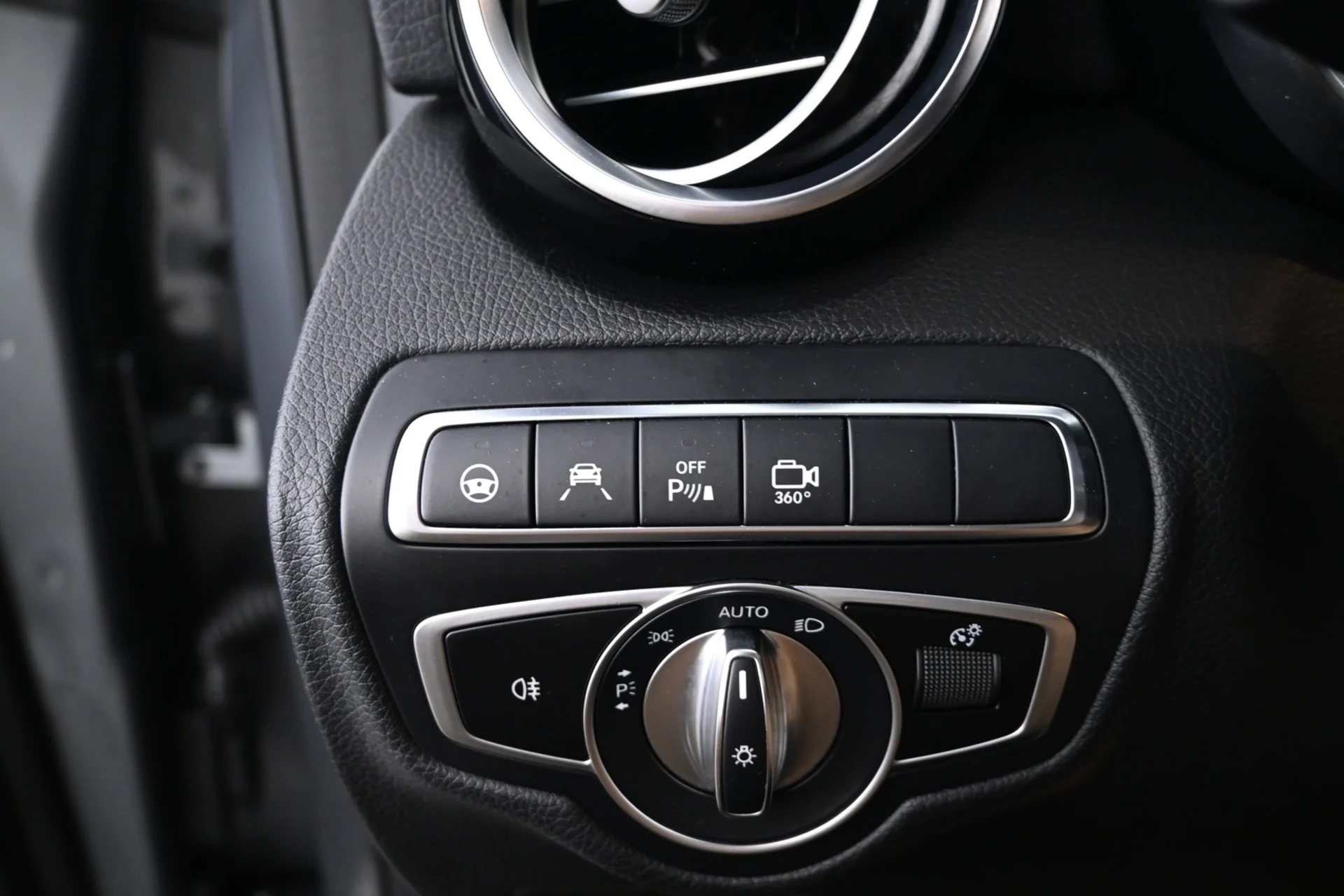Car Image - 4RHvGbQbv1eImPt51pWnVU