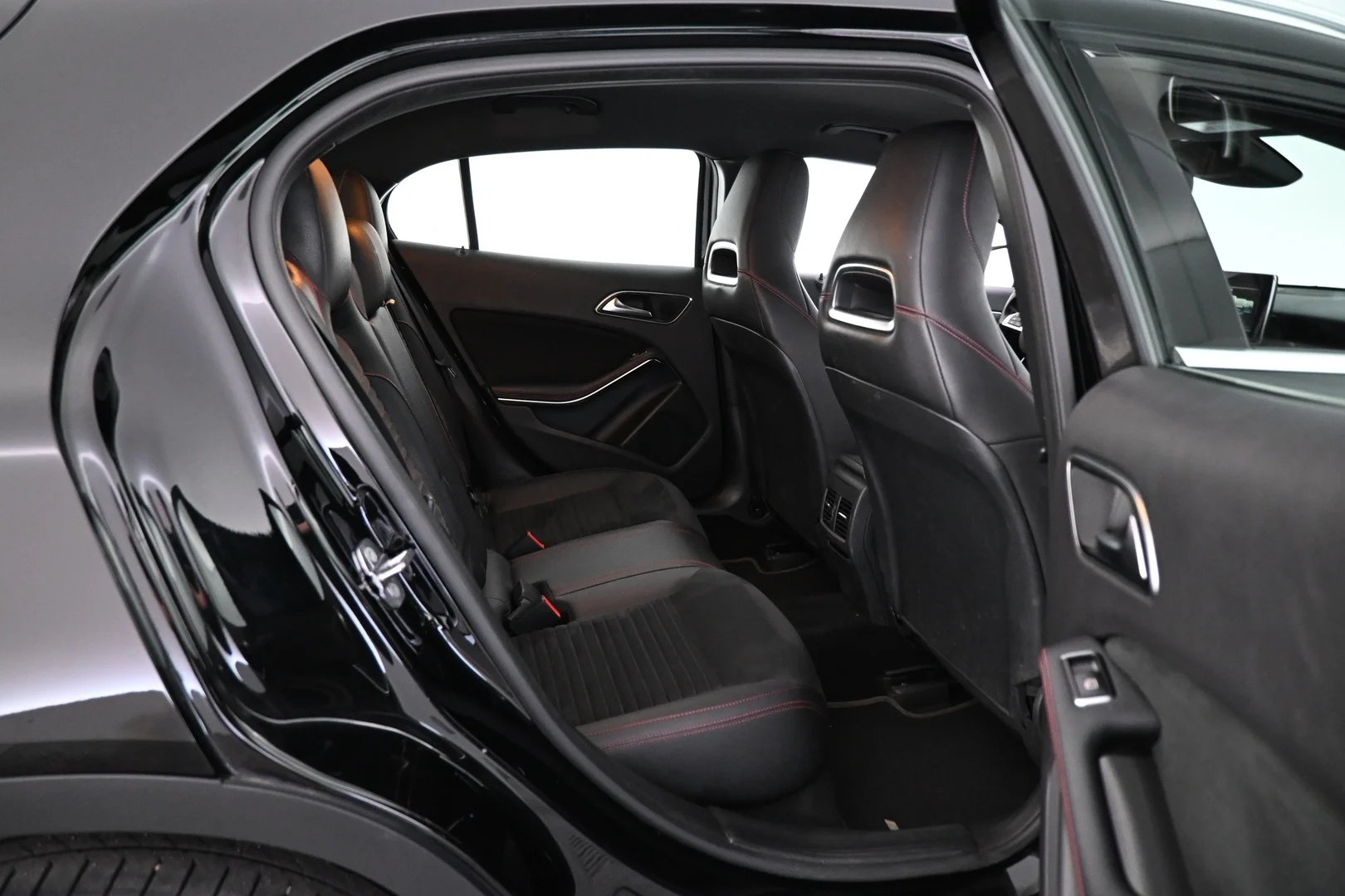 Car Image - 338ewkYhmoKw3i260mDYYz