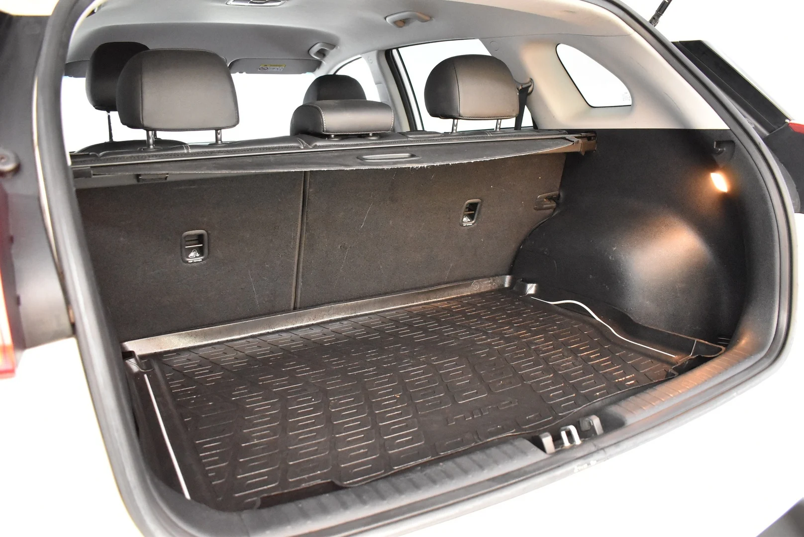 Car Image - 1Eif5s4d5EluTQso3DYCQH