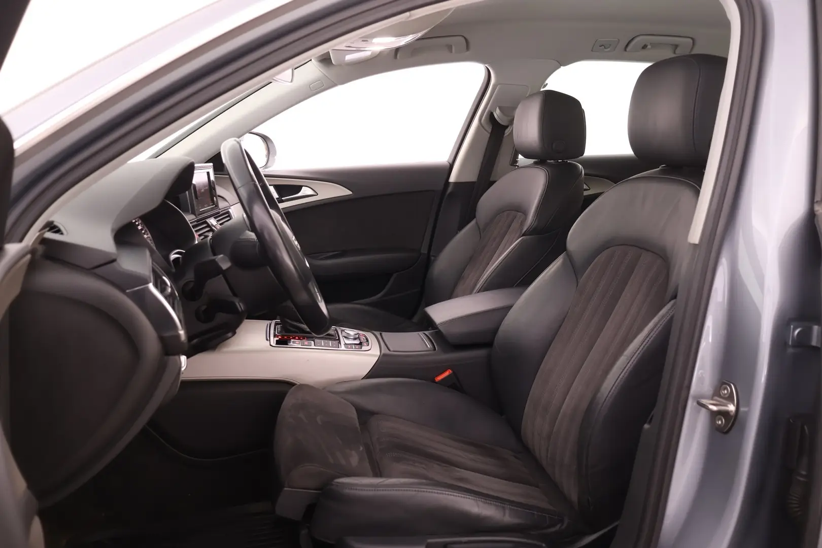 Car Image - 4rREyZxyrwDnVVvDxit50i