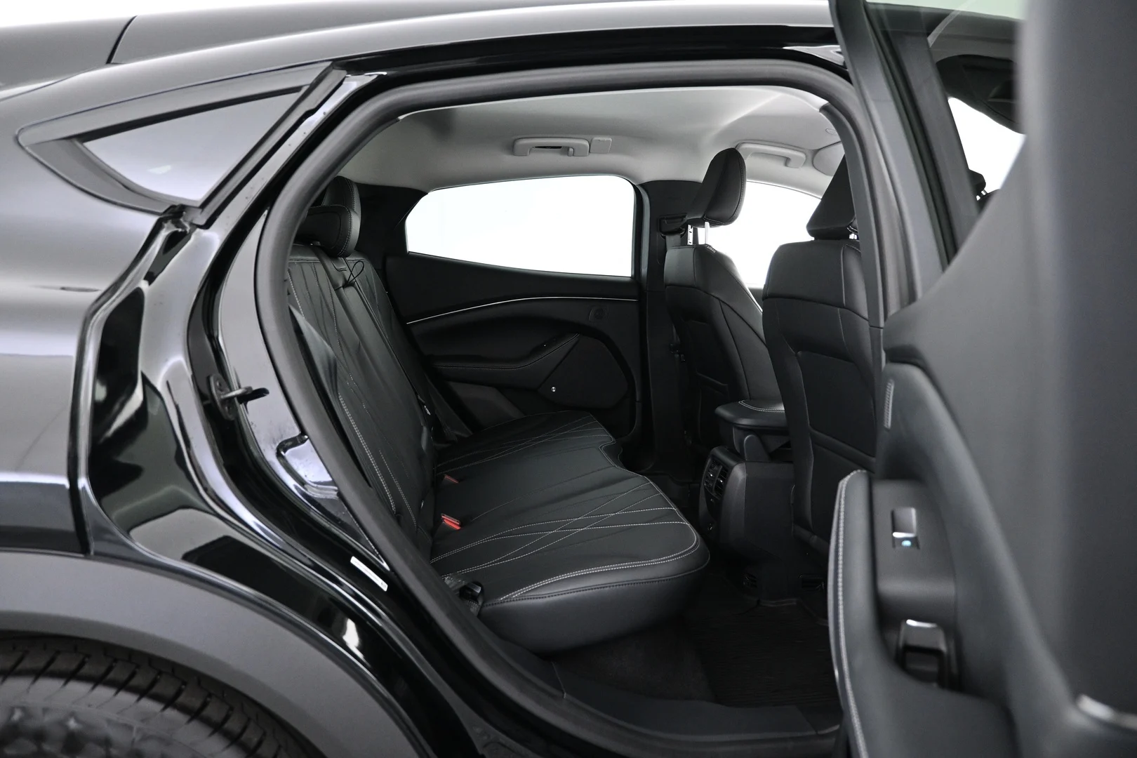 Car Image - 3Xxd0Gecr0vOli5jNNGc4q