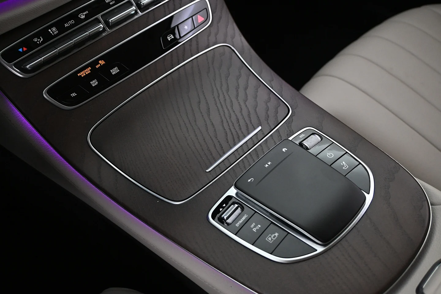 Car Image - nkfubx2hWI83IzQ4HHEzR