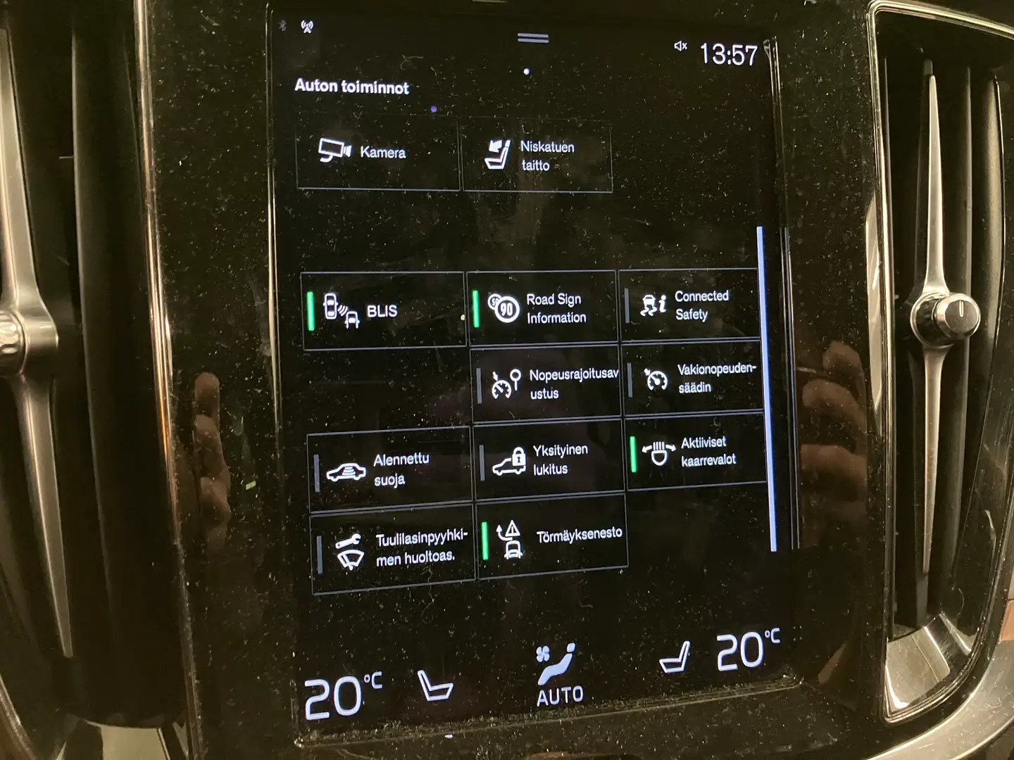 Car Image - uDDOUX4sCfxrj5MZD8XOL