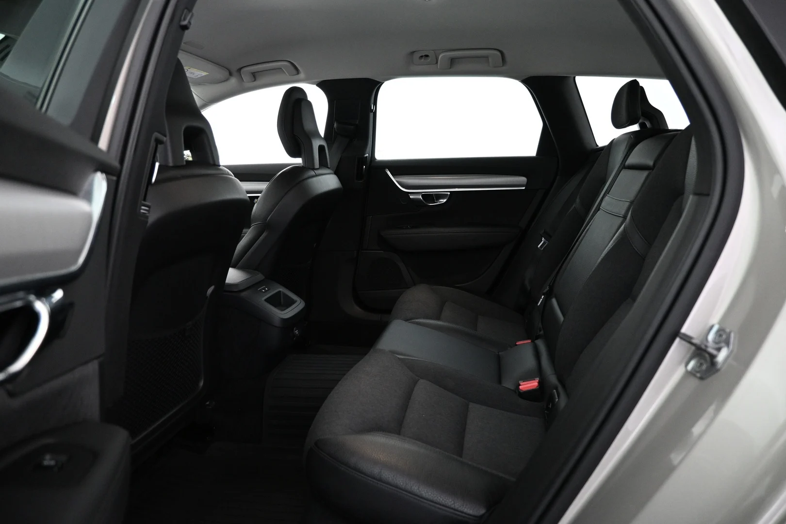 Car Image - 7kF7okm2Bfm6j8OWIQtyNi