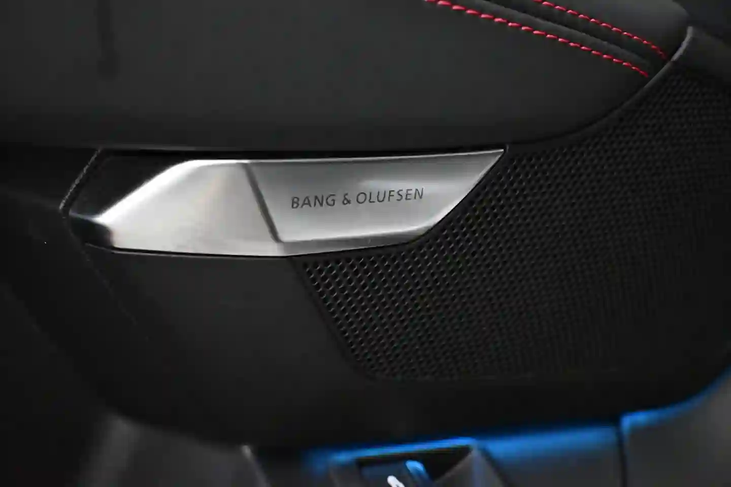Car Image - 6jITkmC8Ad51CZDk4w6hJe