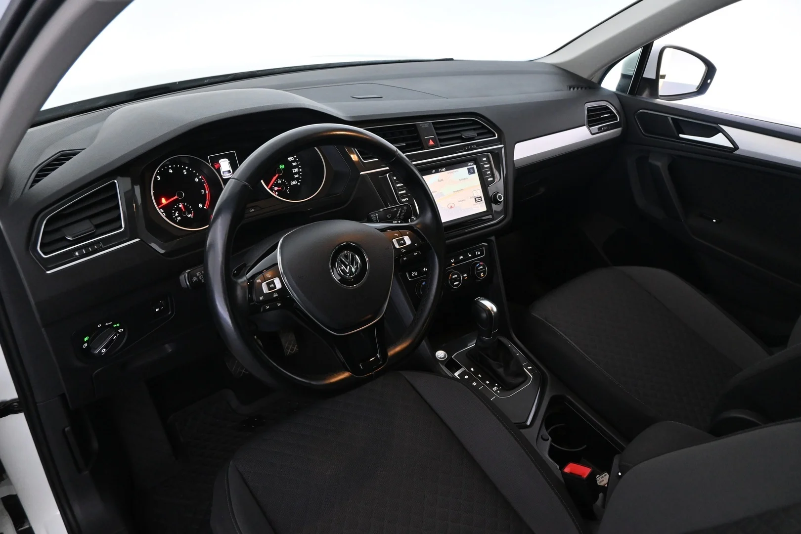 Car Image - 7l69kXpP6YWqr22azIRoBq