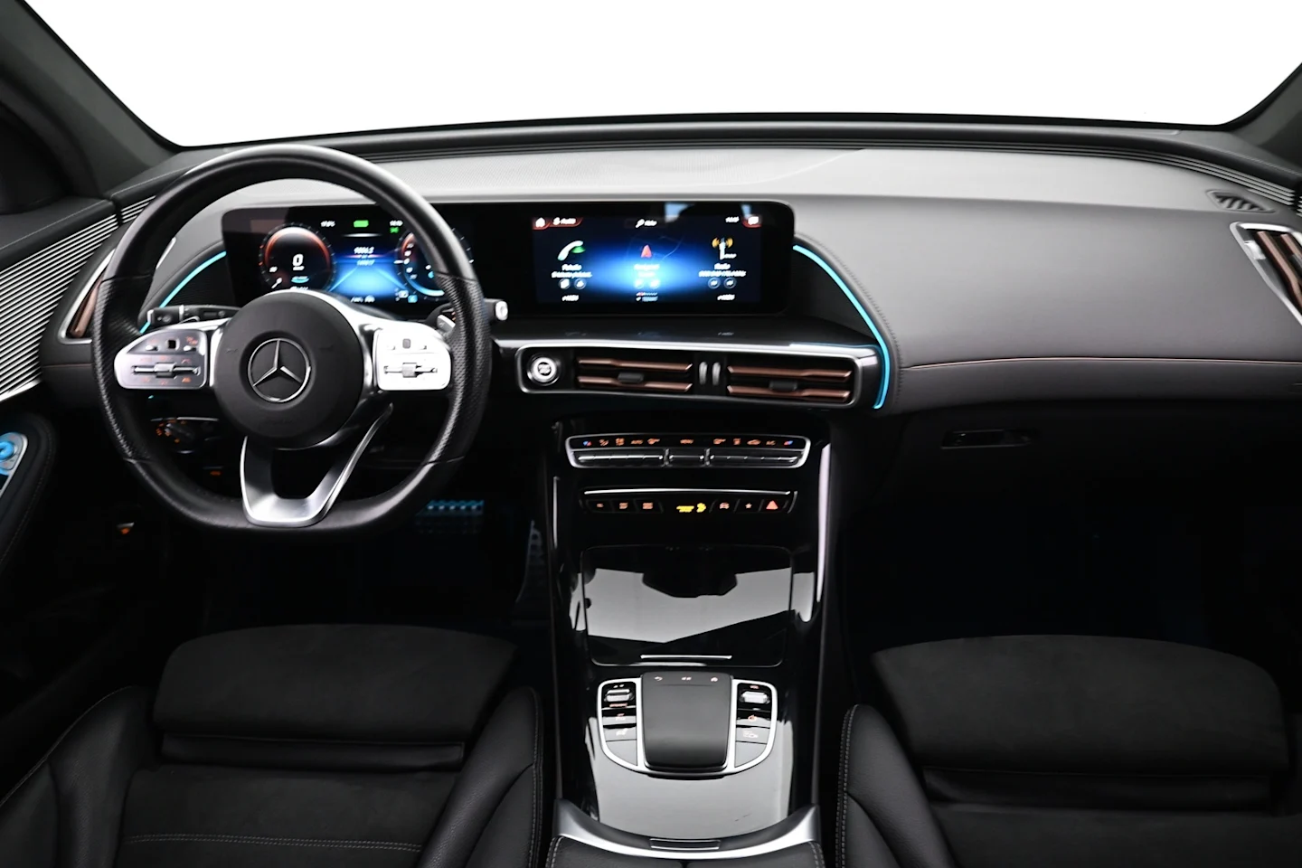 Car Image - UylbAMgni6VPaLYcQJA8q