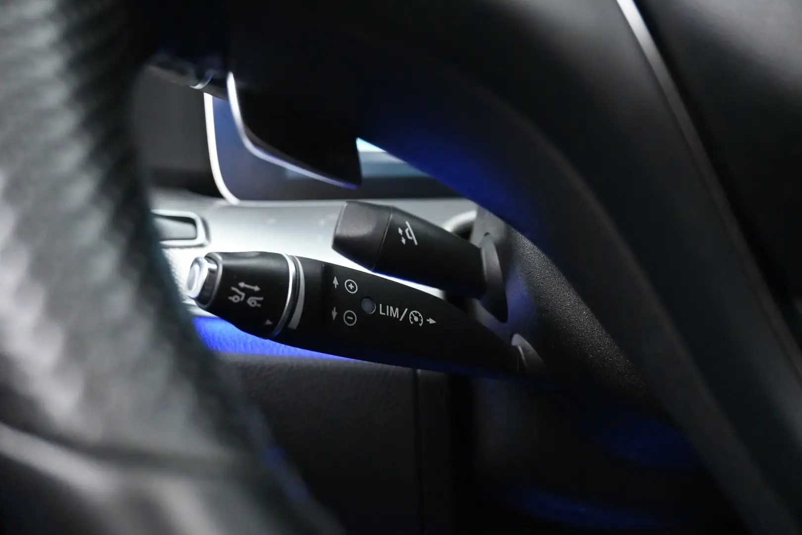 Car Image - 4N6BhU8ahzxI09MTIzBx4S