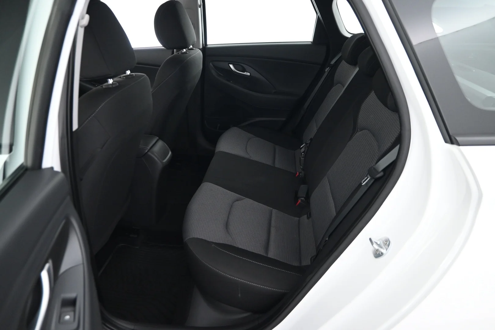 Car Image - 7e8wiUeOeohBhJ3IYyITE