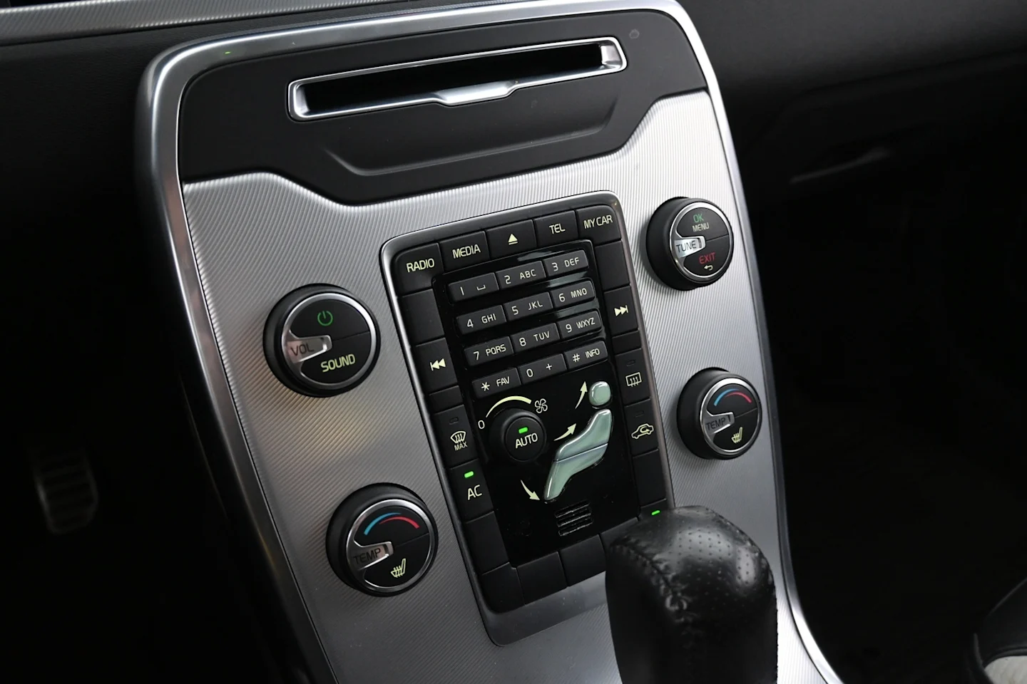 Car Image - loXMVxXNYfpdl15HujUSy