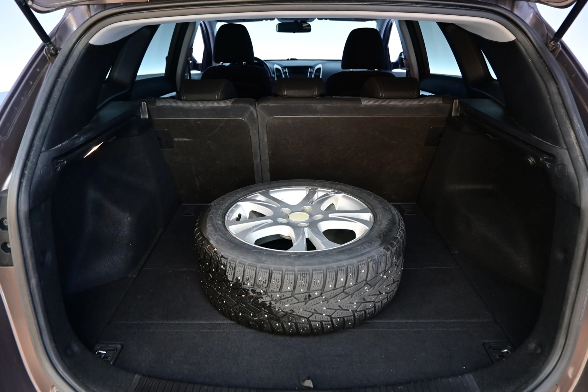 Car Image - 7smQrYWretsoIrdgWQ5tdA