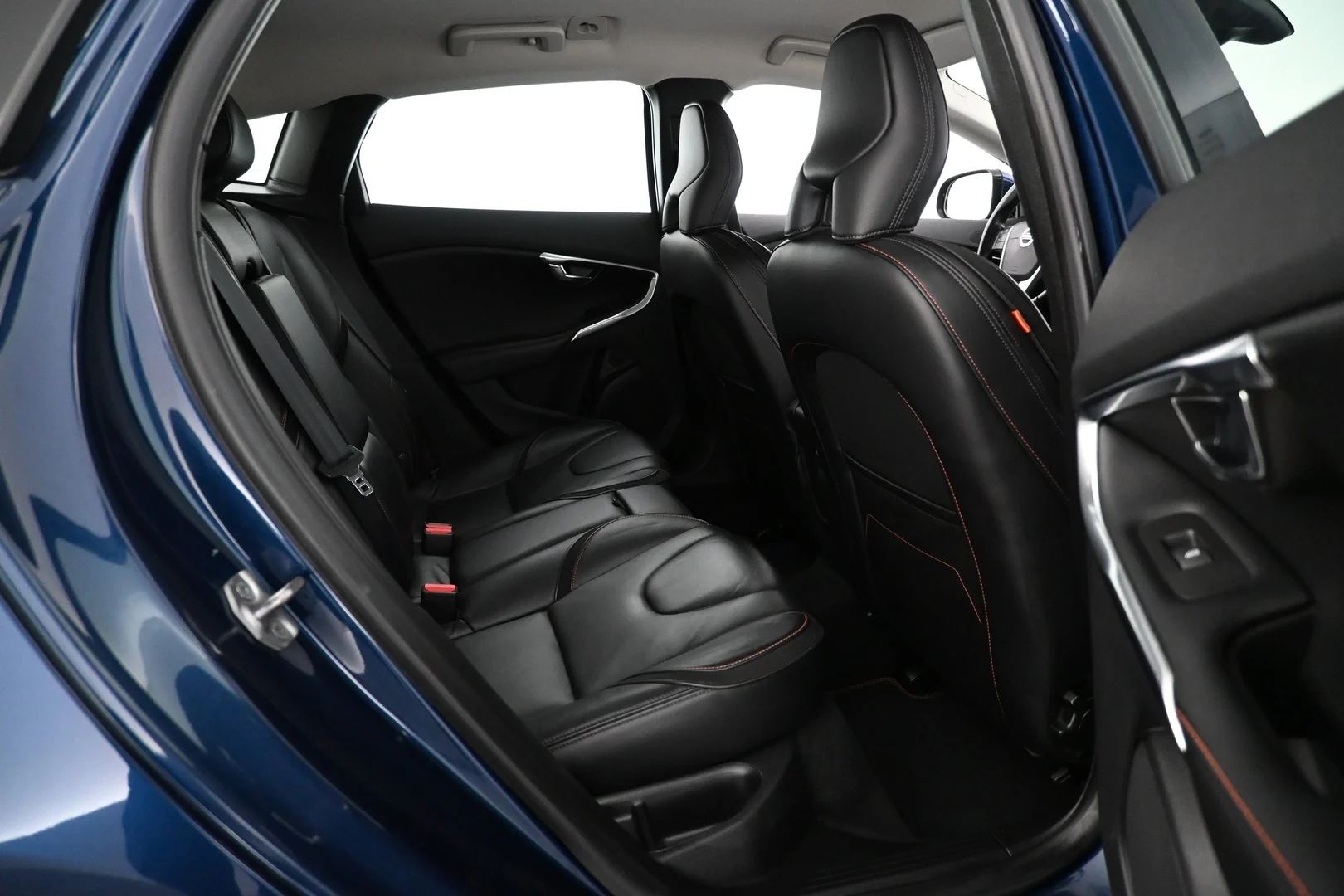 Car Image - 1l8XV6djfhxTbsC6qqkgG2