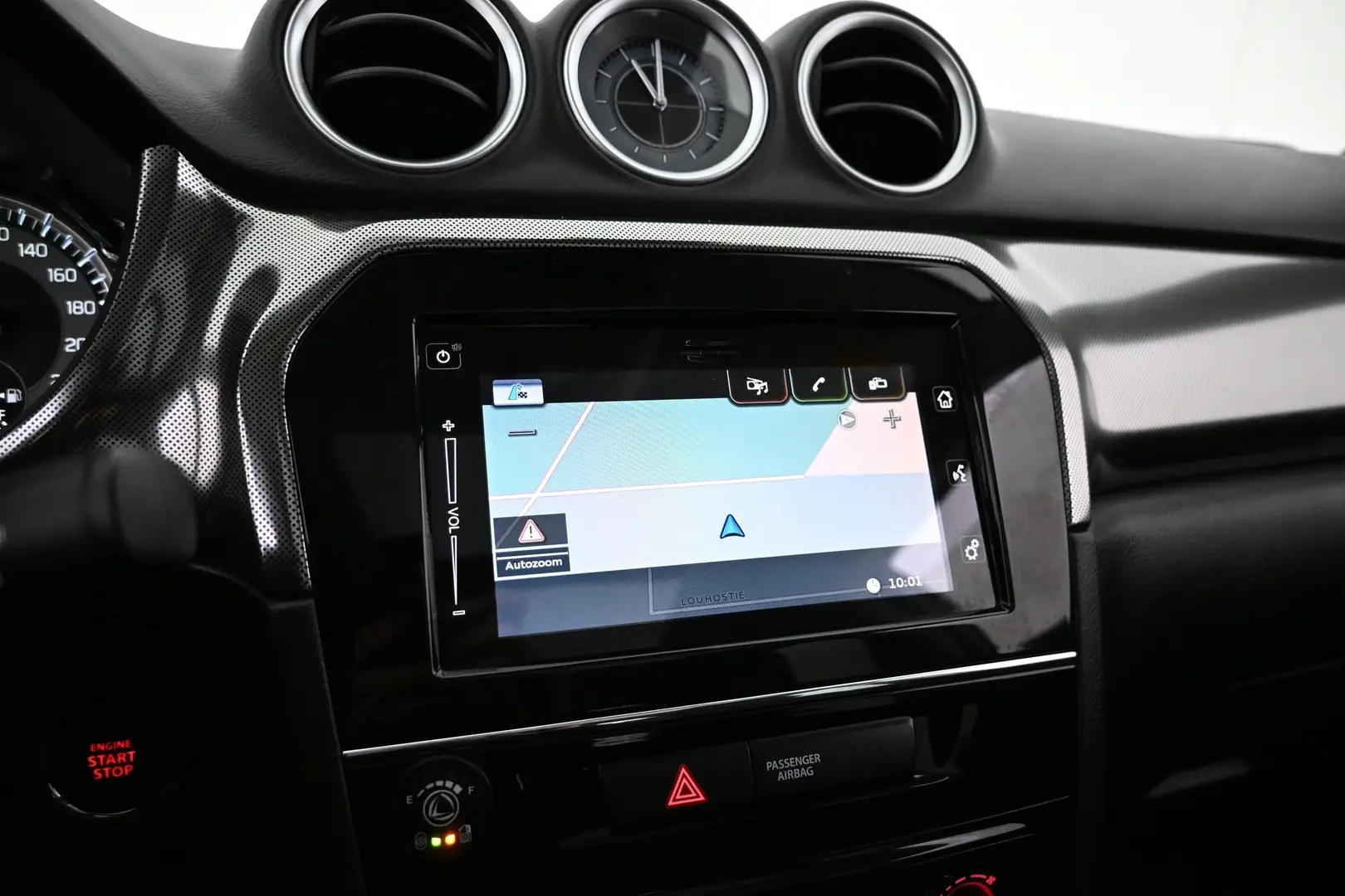 Car Image - 393NHazMXLg35TceCa4sGV