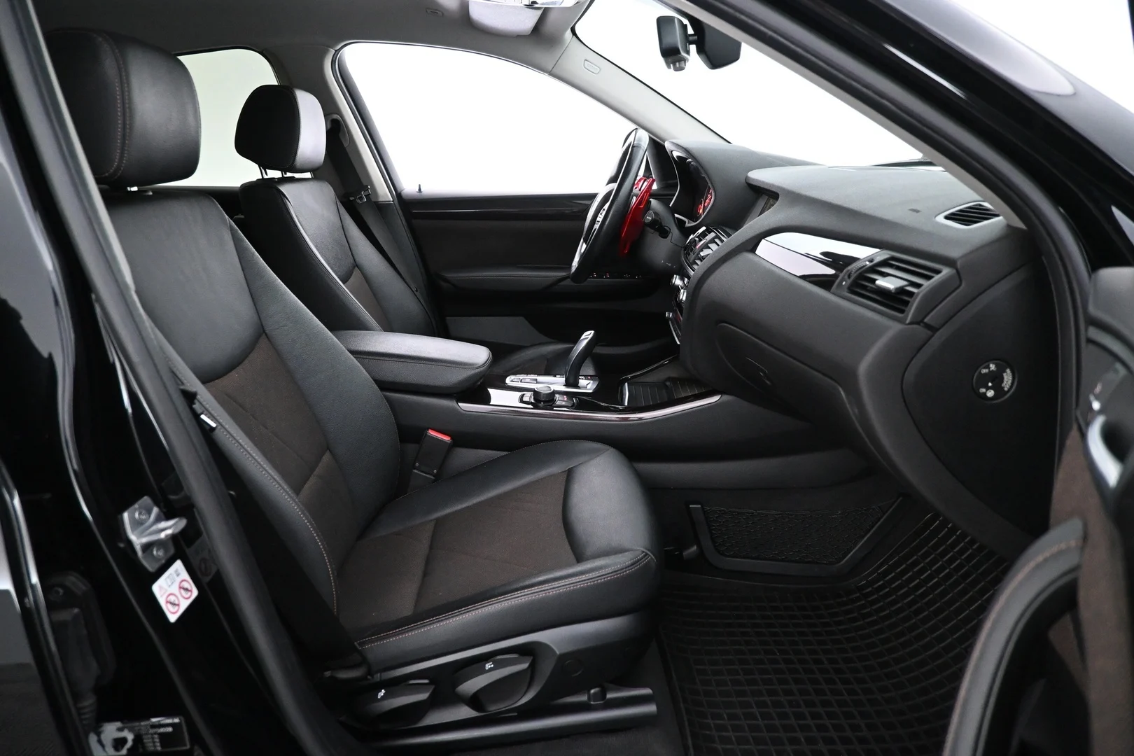 Car Image - 7LIOgXofsTNtxZNjx0lpnx