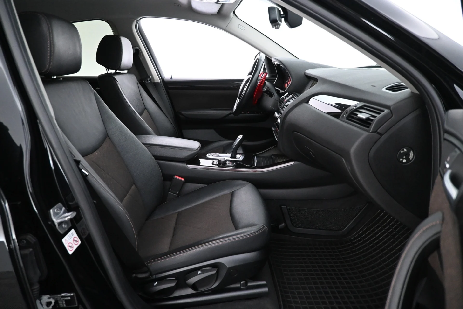 Car Image - 7LIOgXofsTNtxZNjx0lpnx