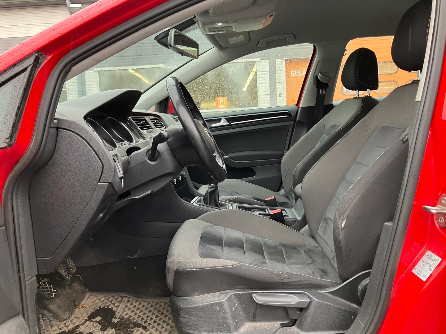 Car Image - 1zQ3LSIxieD1mDoS9FWxeV