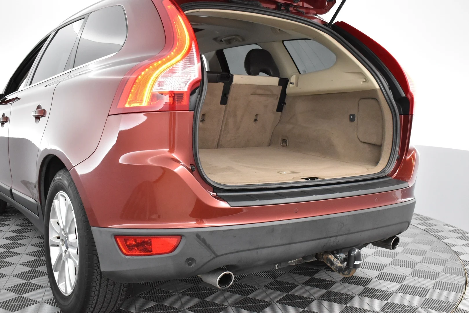 Car Image - 7xvdpPqGeEEvLElzSMtgxq