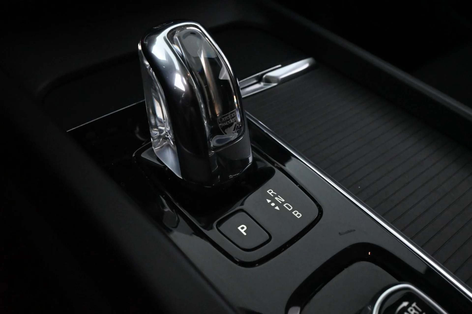 Car Image - 8Uq5UpF6b0Hrb57Fixt3t