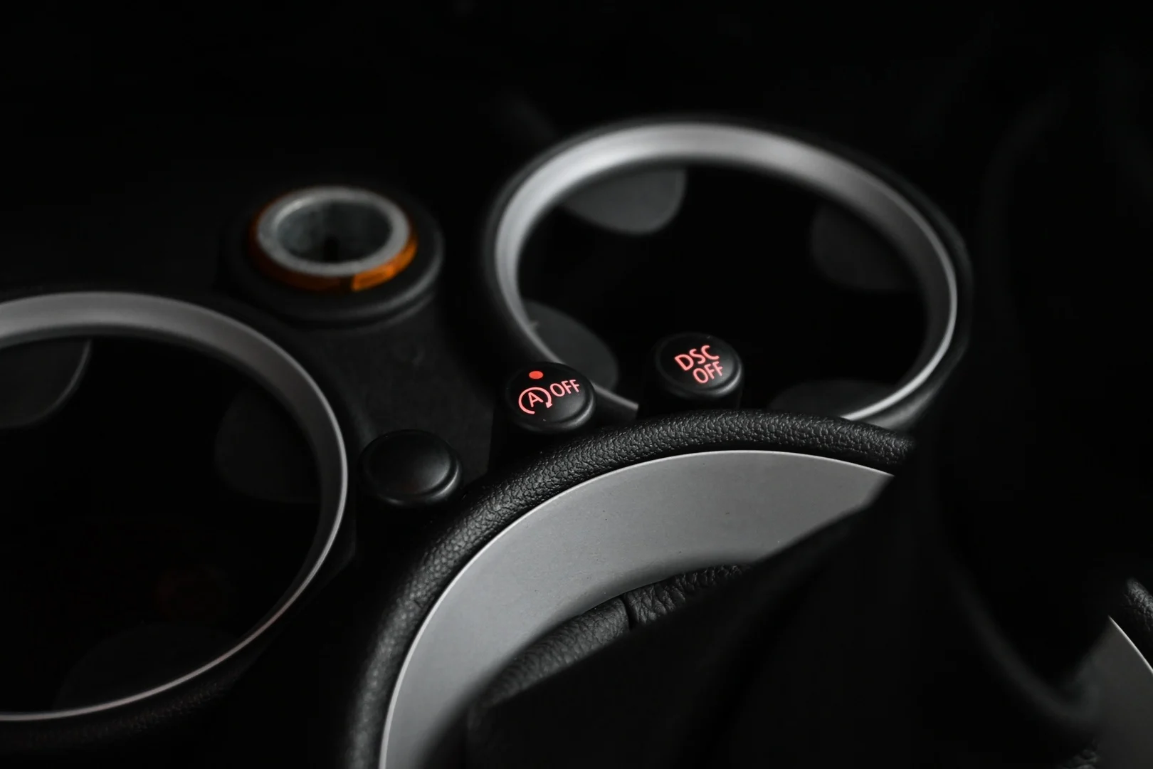 Car Image - 2qbmK8GrgKxNA3LpxVz76I