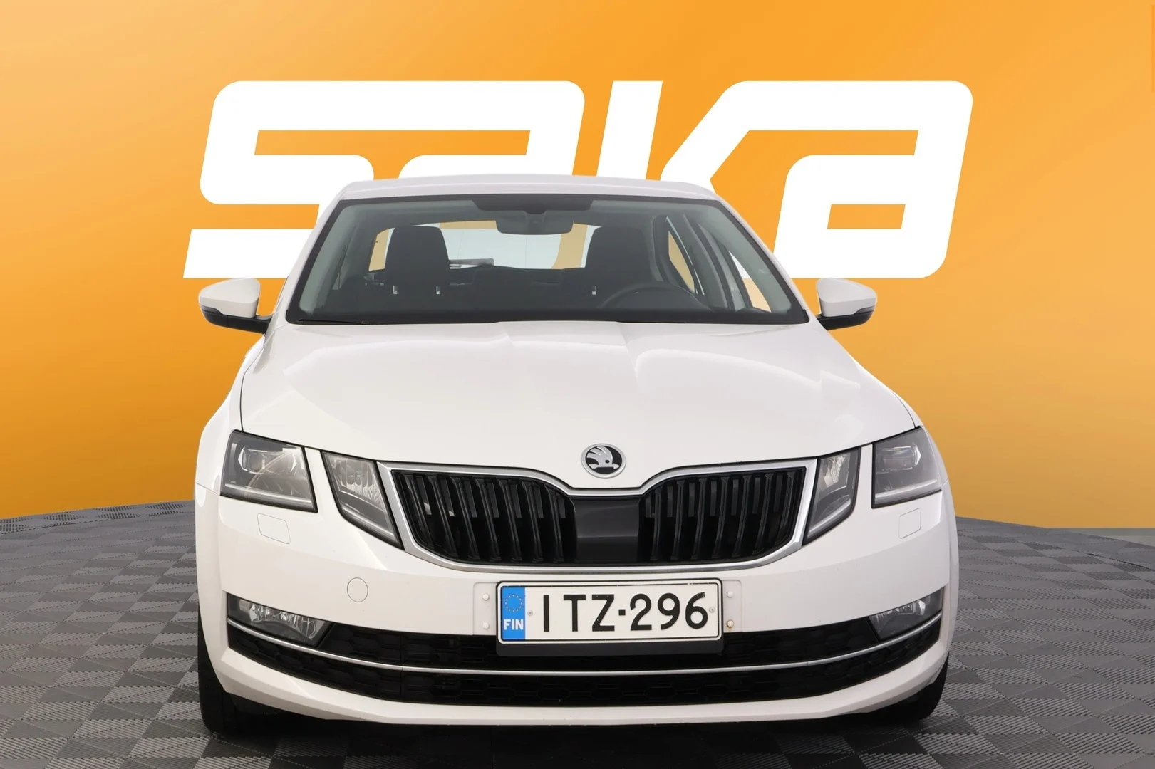Car Image - hdZcBlGayNeHiyGI5kLbG