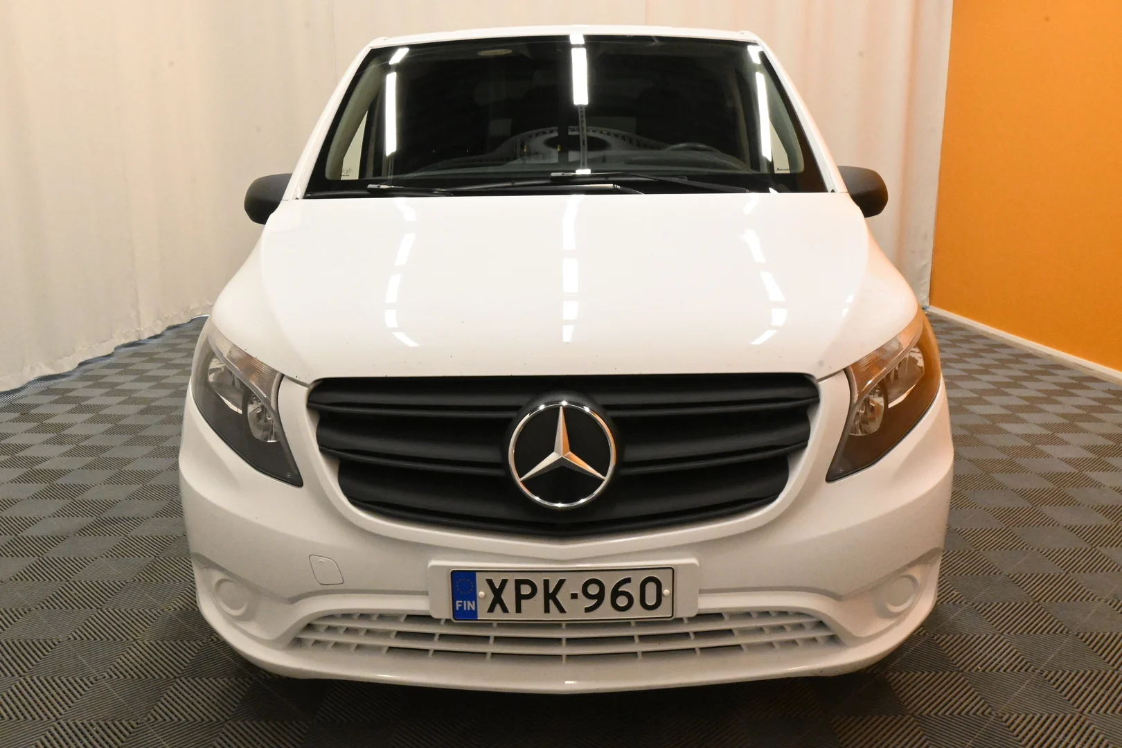 Car Image - 1eoOGFyfJDGs3FiNE7fOvd