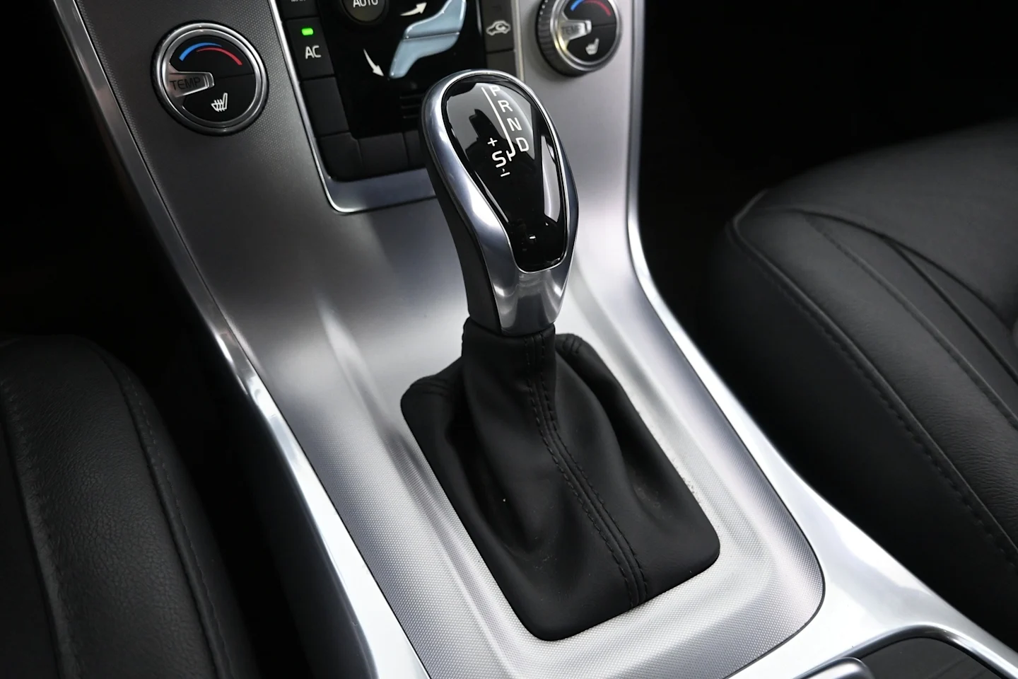Car Image - 1U4ybafFaOfYsAKW5quNNV