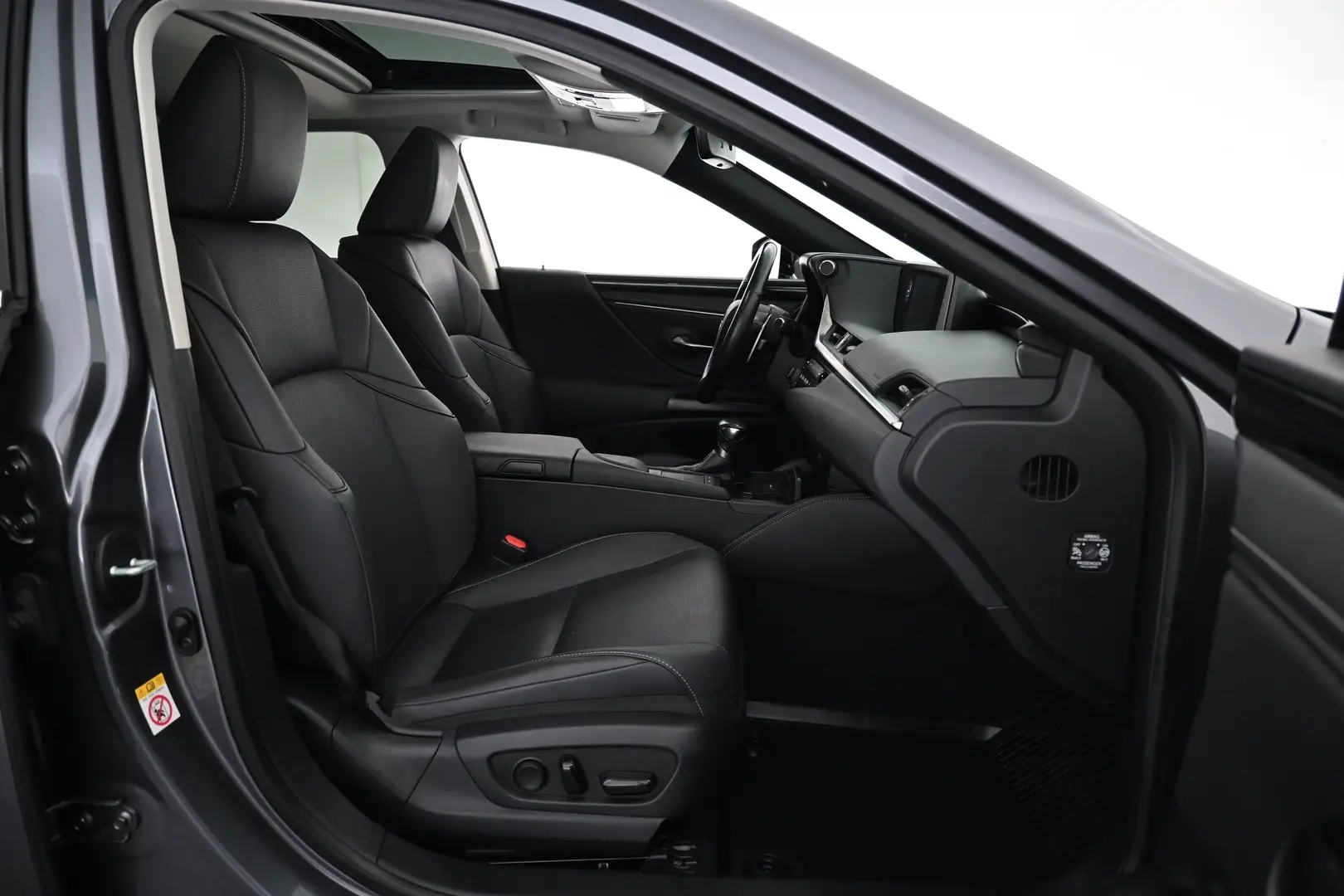 Car Image - iDVTGOn2b5sG4IIegPqFf