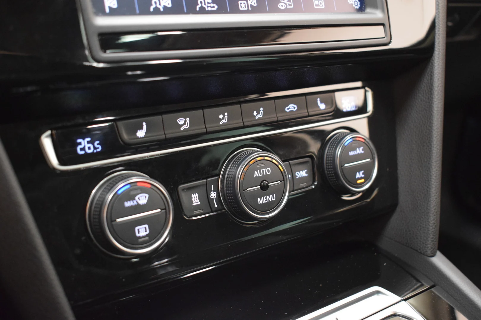 Car Image - 3GT31q0Nt6KLDblOE7IdTg