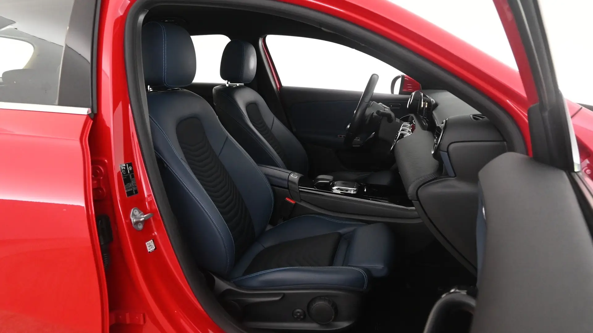 Car Image - Thh5x9bcHRydg9B7Ab7V8