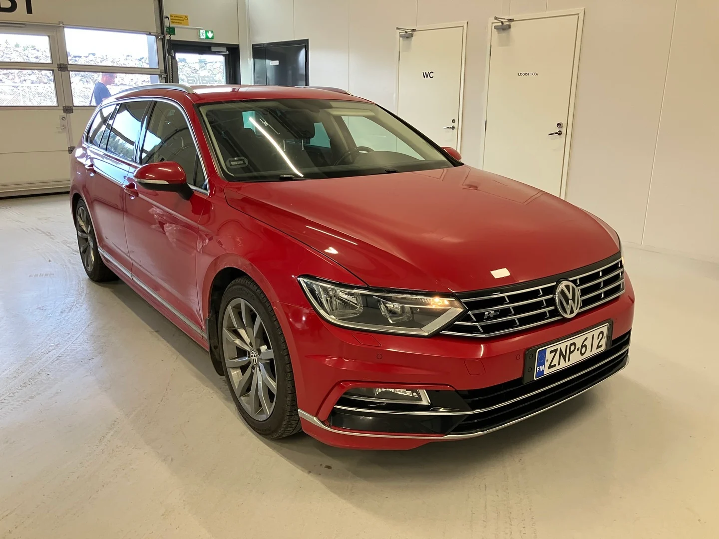 Car Image - 1hSM58fX1LMldt2dDJUXLN