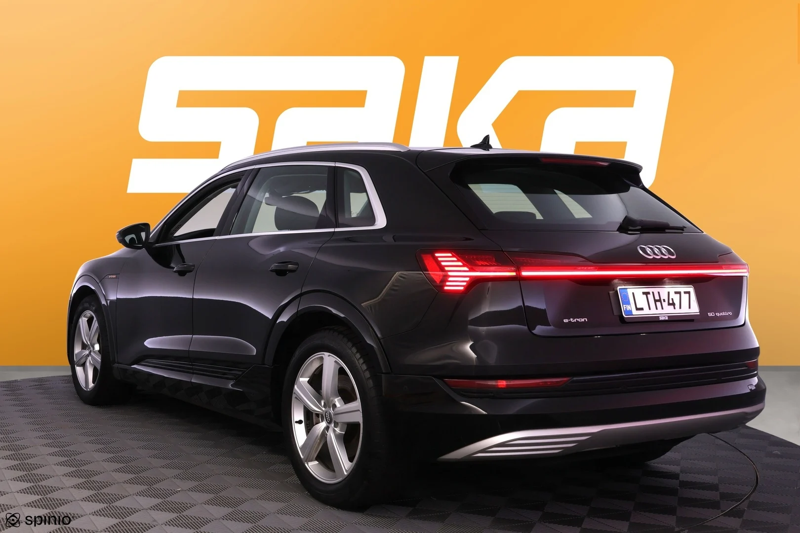 Car Image - 1vaa00vKcw284Ew8kzTZRw