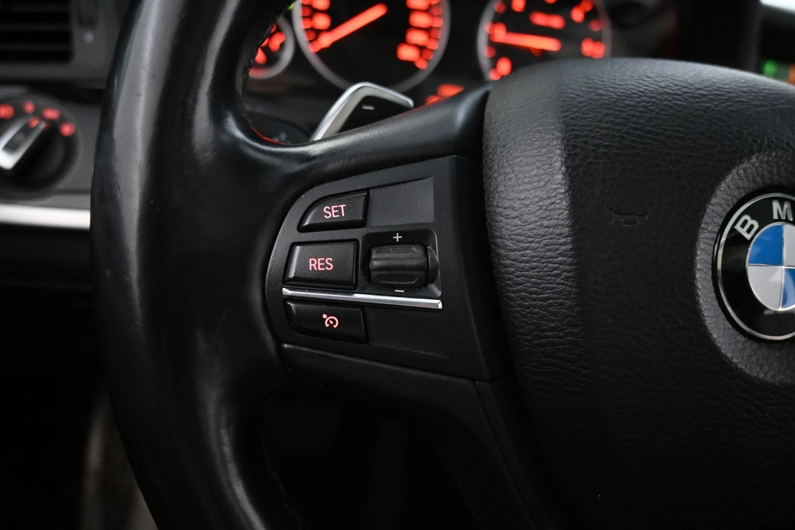 Car Image - b4XYh5lutptVZL0xpKLvK