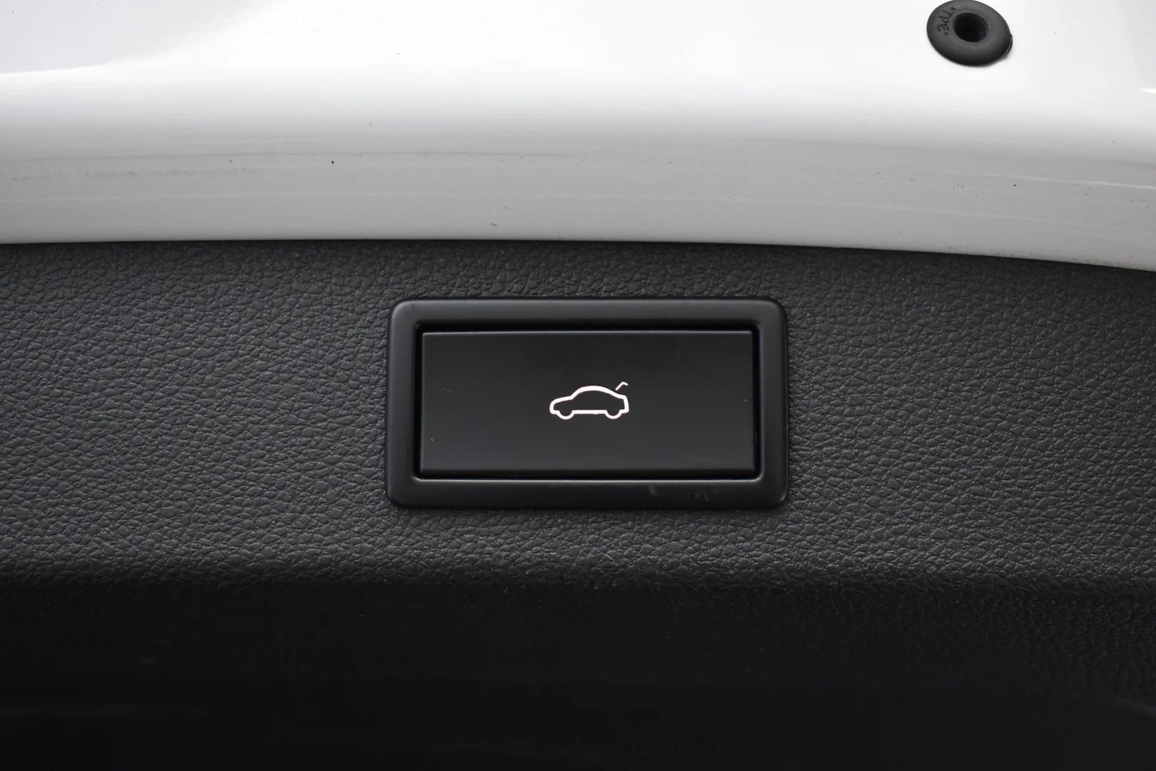Car Image - 5vdDNiD7lCAwju2EPsXHeB