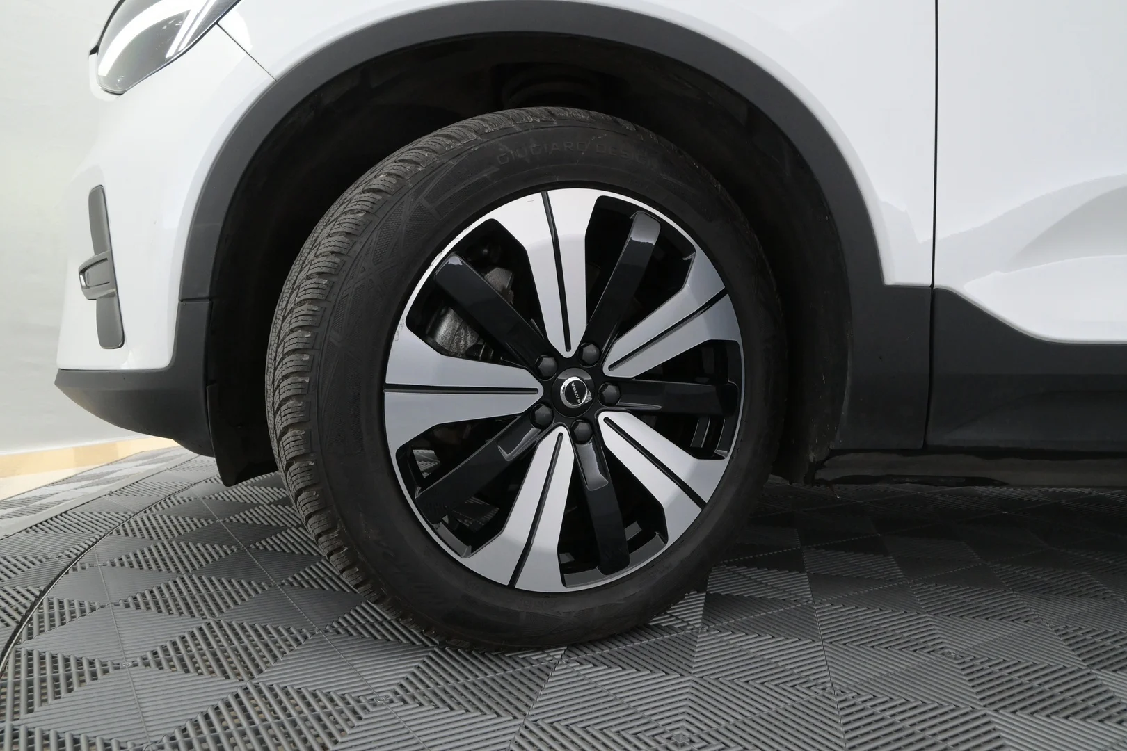 Car Image - 6gEuTkhklMGFr6CV0WwyPG