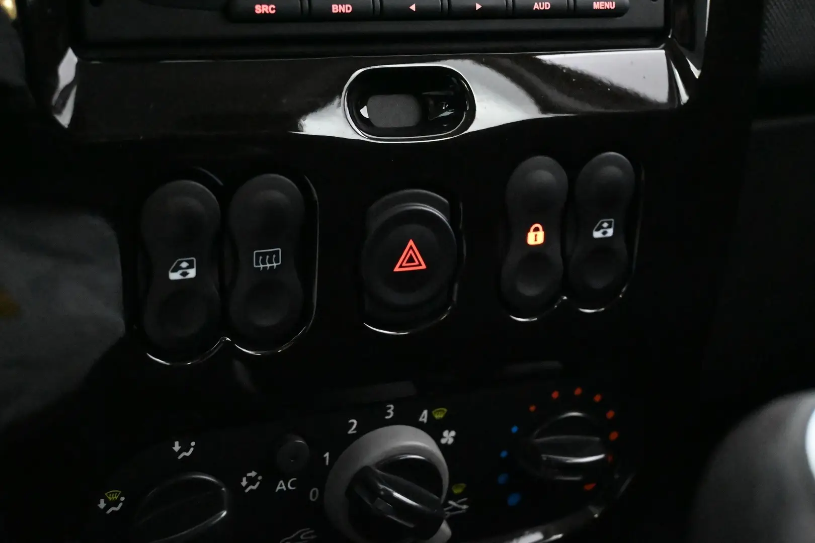 Car Image - FH0xSYGWIhjmWGdmv5fL2
