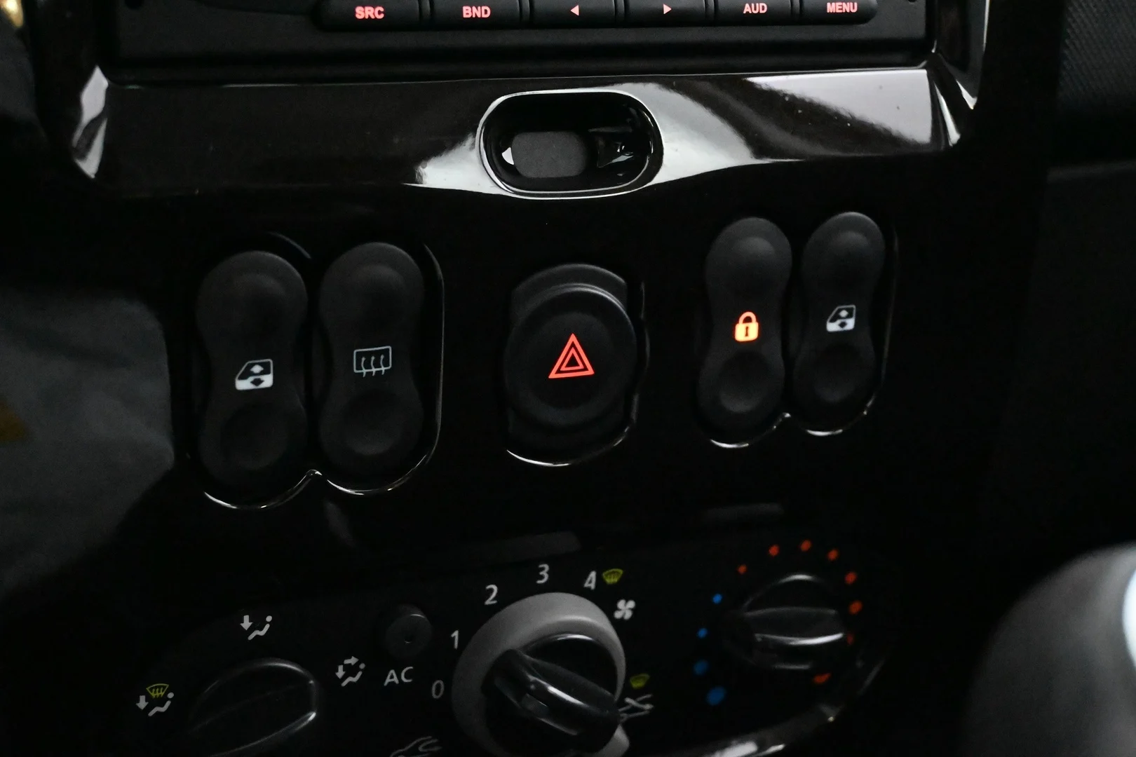 Car Image - FH0xSYGWIhjmWGdmv5fL2