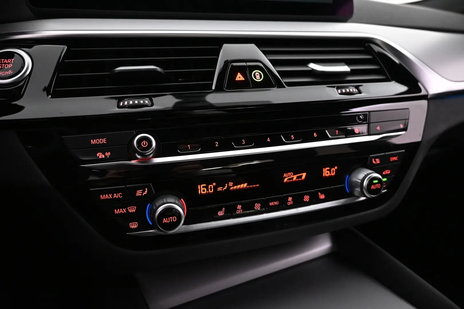 Car Image - 4CFbsftWQ6f1ESiVdTc7f